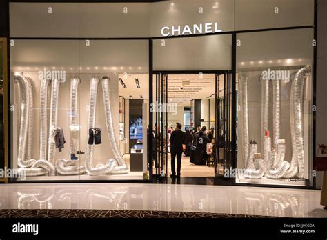 chanel dubai mall.